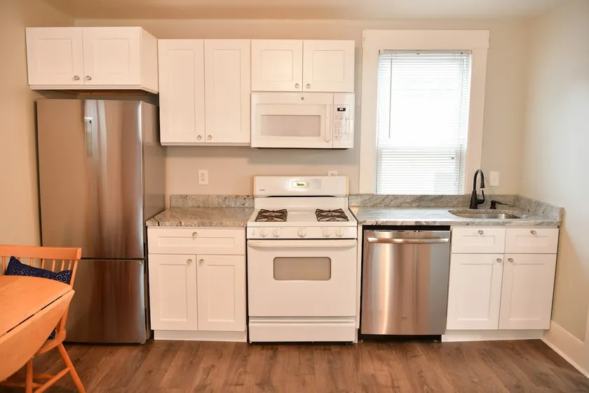 *1 bedroom * free parking Harvard MIT Cambridge 4 - Image 1