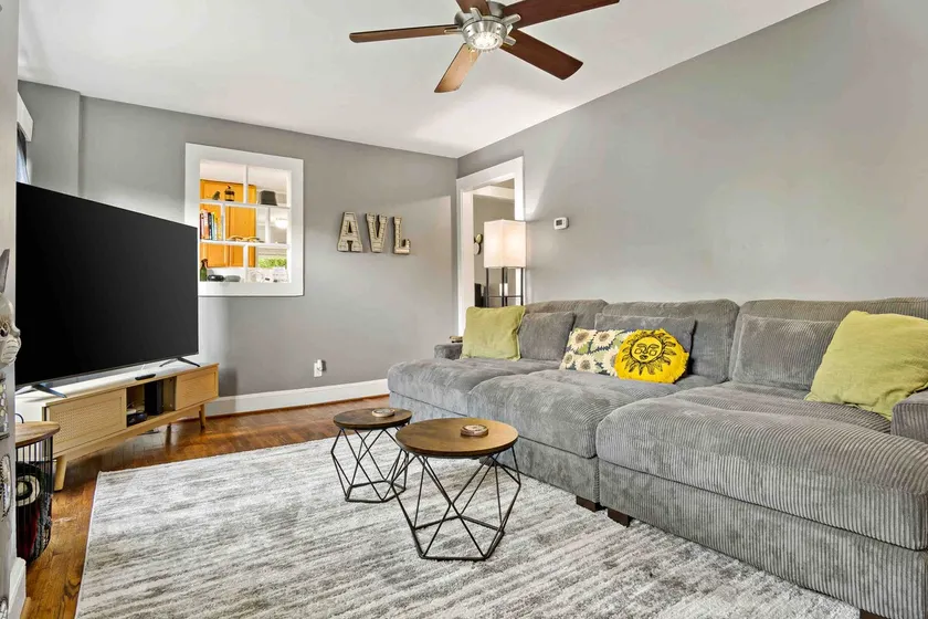 {Cheryl's Blackstone Retreat} Comfort and Style! - Image 1