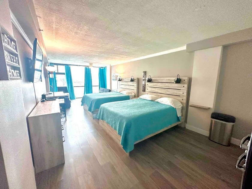 Comfy Beach Property - Image 1