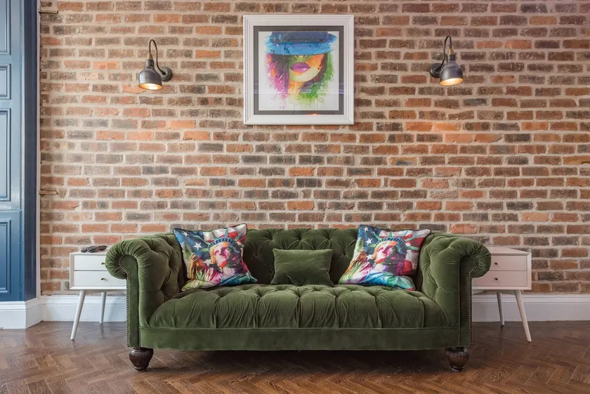 Stunning Victorian city flat with castle view - Image 1
