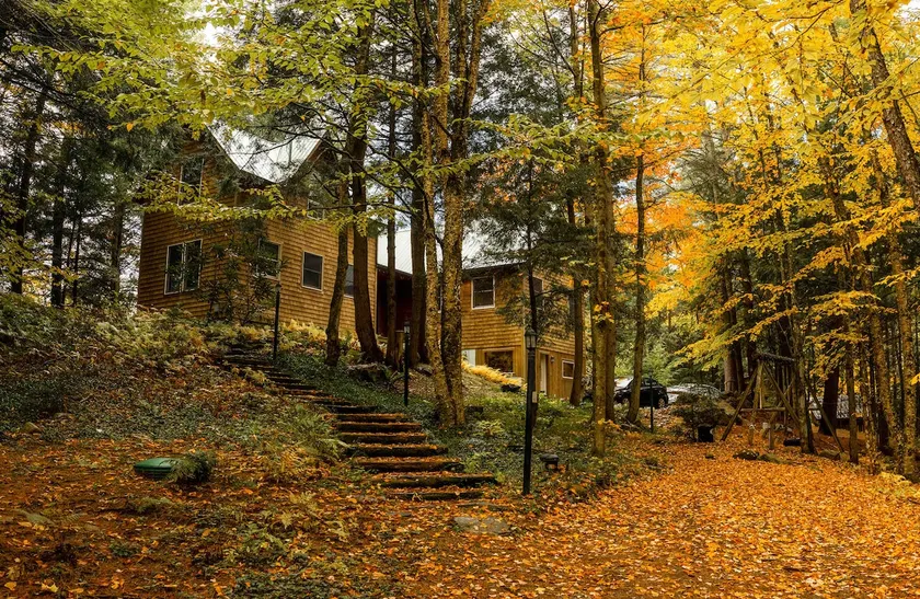 Hidden Chalet 8 minutes from Jay Peak - Image 1