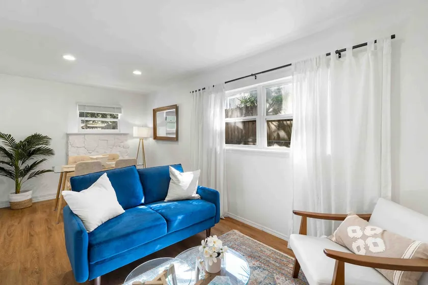 5min Drive-DTSP\\Flexible Guest Policy\\Fully Equipped Kitchen\\Patio\\Washer-Dryer - Image 1