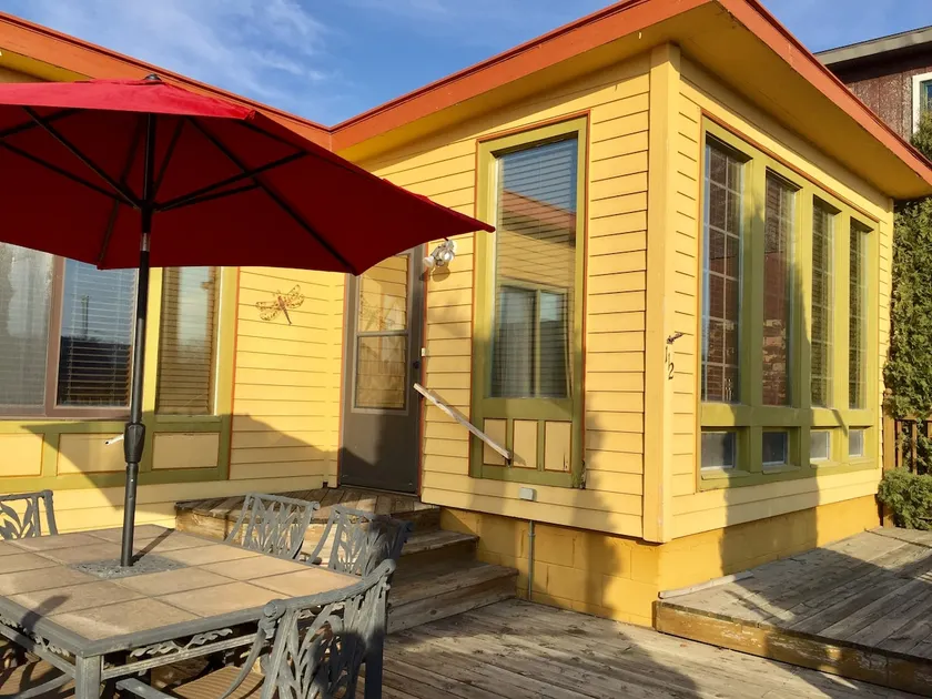 Cozy Cabin in the Heart of Downtown Wabasha - Image 1