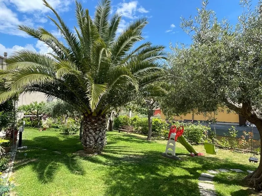 The Rose Residence - Image 1