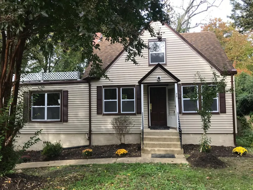 1950 Vintage Cottage | Quiet Haven Near D.C. - Image 1