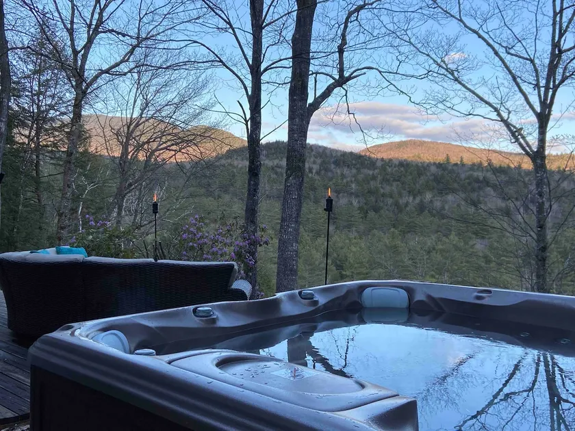 Breath taking view from hot tub. Sleep 16 - Image 1
