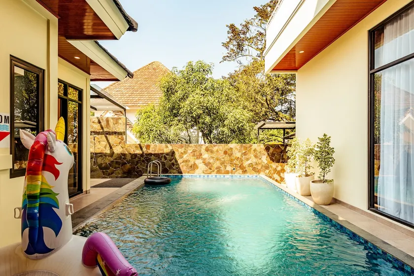 The V-Bellisima 6BR Private Pool, Bilyard, karaoke - Image 1
