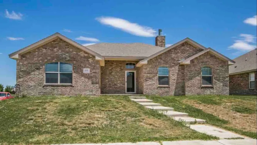 Hillside terrace estates. 4 bedroom 2 bath - Image 1