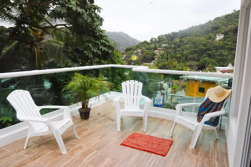 2 bedroom, 2 Ac, beautiful terrace - Image 1