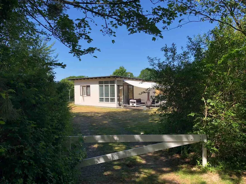 Modern, newly decorated summer cottage in the countryside - Image 1