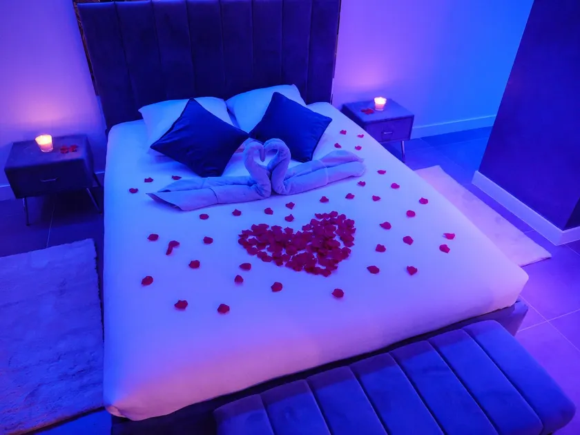 Apartment – Jacuzzi – For two - Image 1