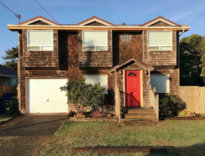 Family friendly Oasis, near-it-all, Yaquina Bay! - Image 1