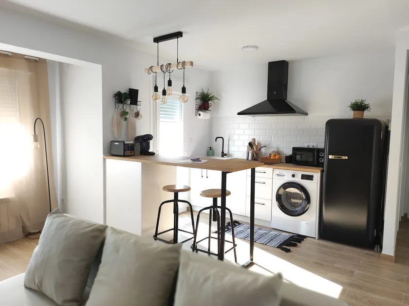 Apartamentos La Casa del Maestro - Image 1