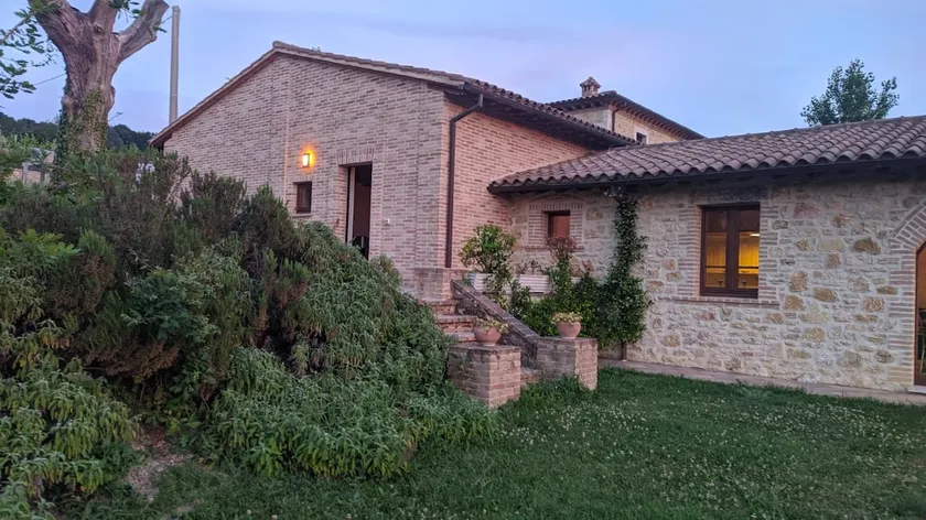 House in the Umbrian countryside - Image 1