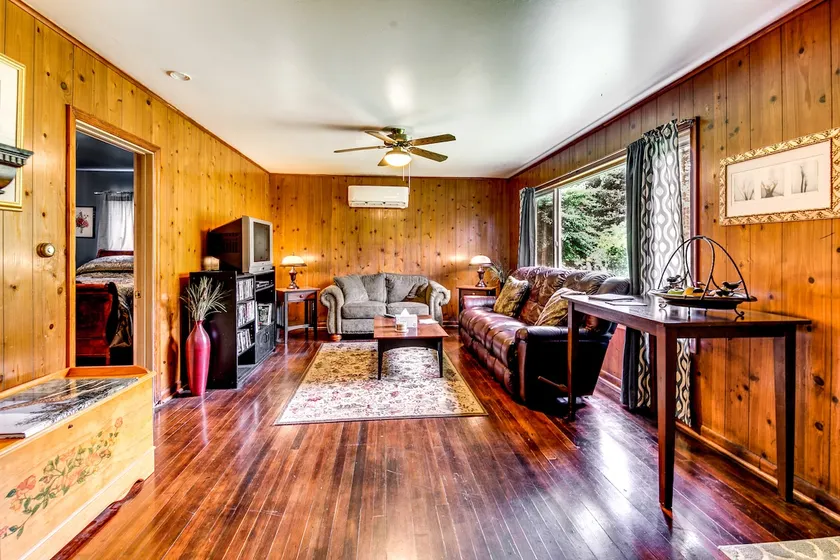 McIntosh House | Across From Yelm-Tenino Trail - Image 1