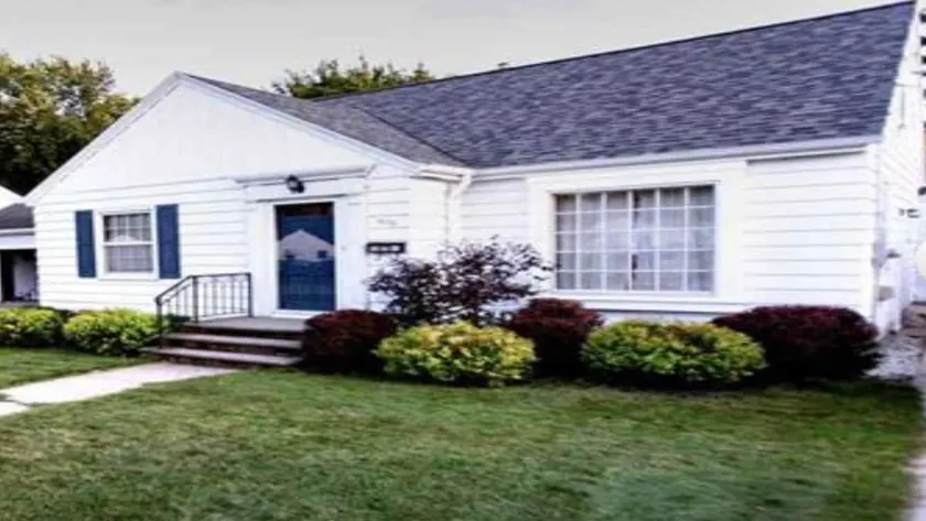 Pack Manor - Image 1