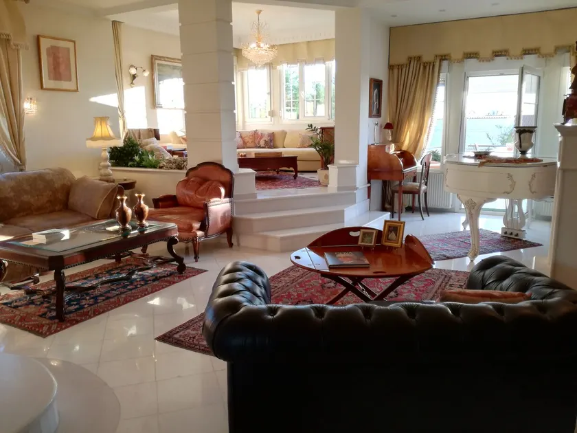 Luxury residence overlooking Thermaikos - Image 1