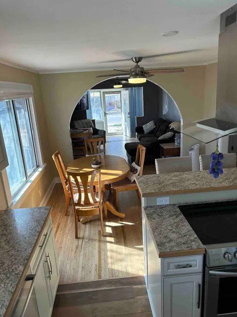Centrally located/pets/kids/fenced yard/WiFi - Image 1