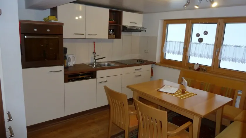 APT 1 for 6 people - Image 1