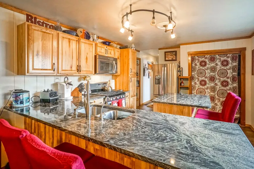 Hot Tub, 1bd/1ba, Nob Hill Home, King bed, W/D - Image 1
