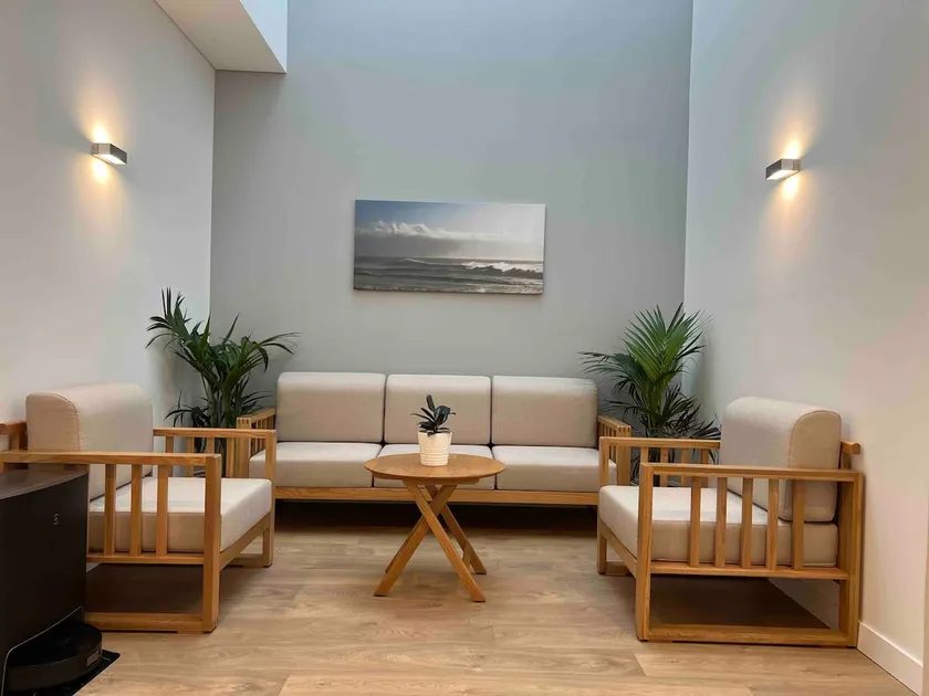 4BR 2BA Near Airport, UNSW, Beach & CBD - Image 1