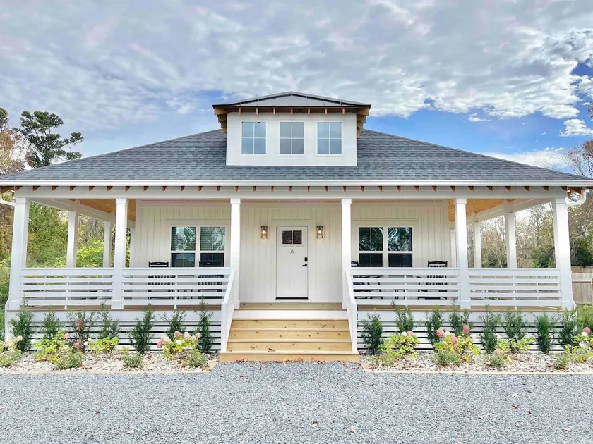 The Carolina House~Bike to Mayfaire & Beach! - Image 1