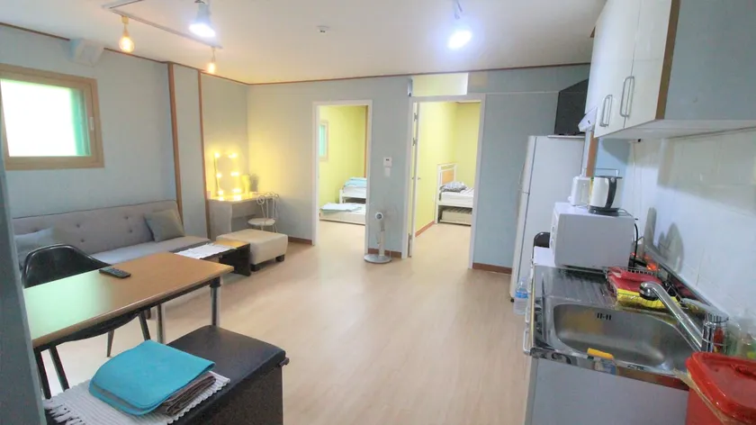 #1 In-Ja house@Seoul:Hongdae, Itaewon, Seoul station - Image 1