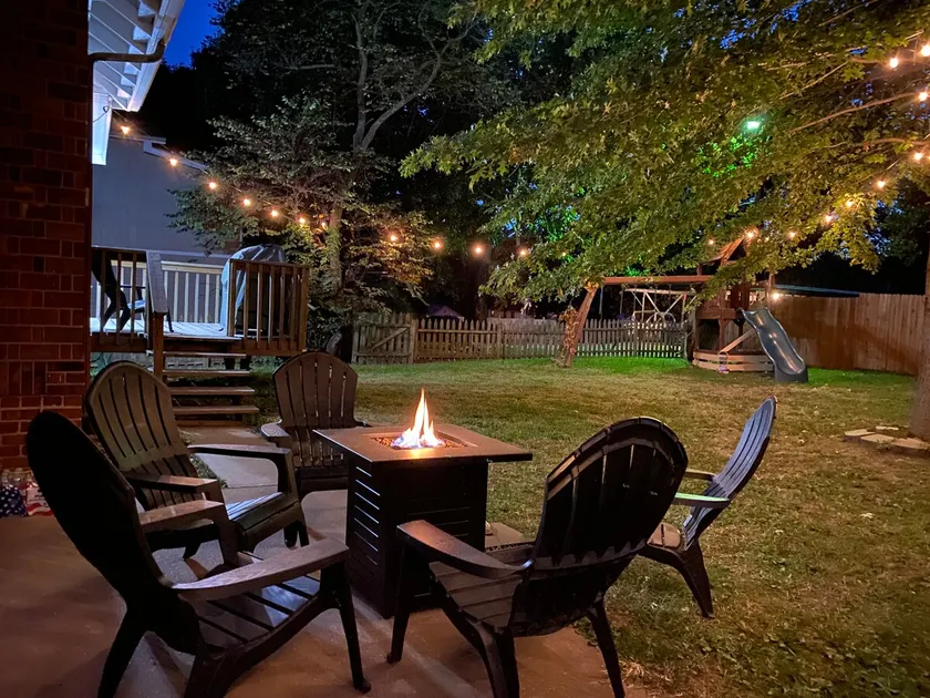 The Landing is a Cheerful 3 bedroom 2 bath home! - Image 1