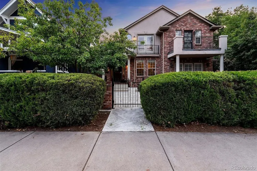 House in front of Washington Park + HotTub - Image 1