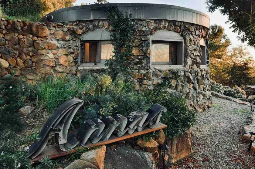 Anna's Historic Stone Cottage w/panoramic View! - Image 1