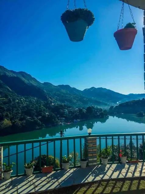 Vista . 2bhk lake facing deluxe apartment . - Image 1