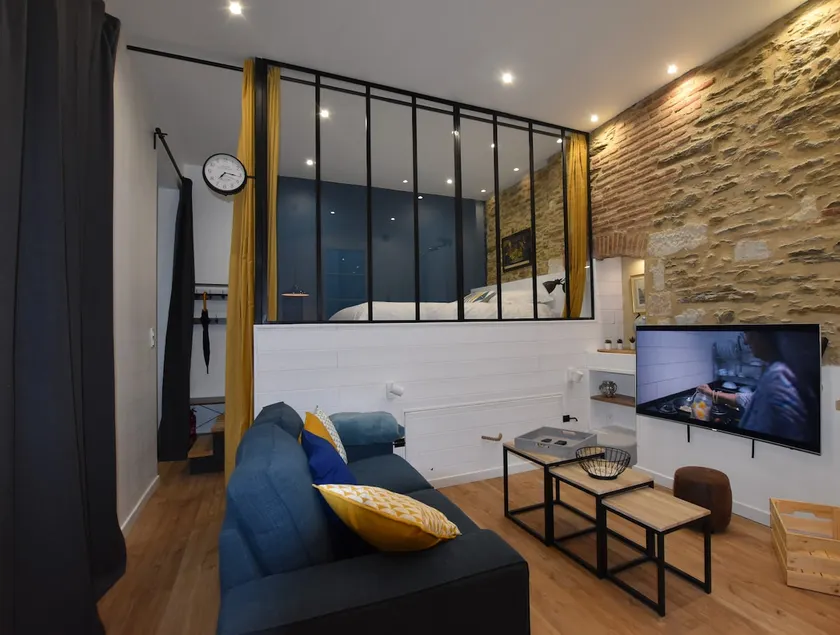 Travelers' Nest + Parking, Linen Included + Wifi - Image 1