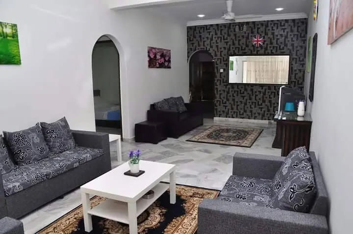 FADHLIHOMESTAY KOTA PUTRA IOI SEGAMAT JOHOR - Image 1