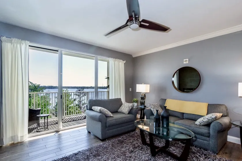 Airbnb's Choice- Best at Blue Heron- Stunning View - Image 1