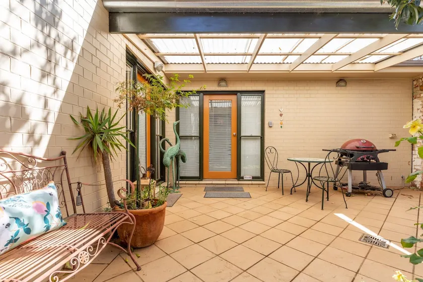 94 Best - Apartment Two - Image 1