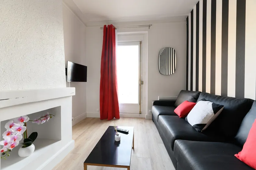 Daumier - New 2 Bdrs Flat near la Seine - Image 1