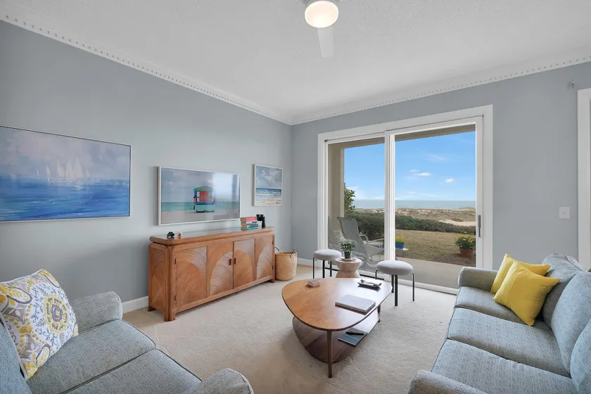 Beautiful 3 Bedroom 3.5 Bath Beachfront Townhouse, Sleeps 8 - Image 1