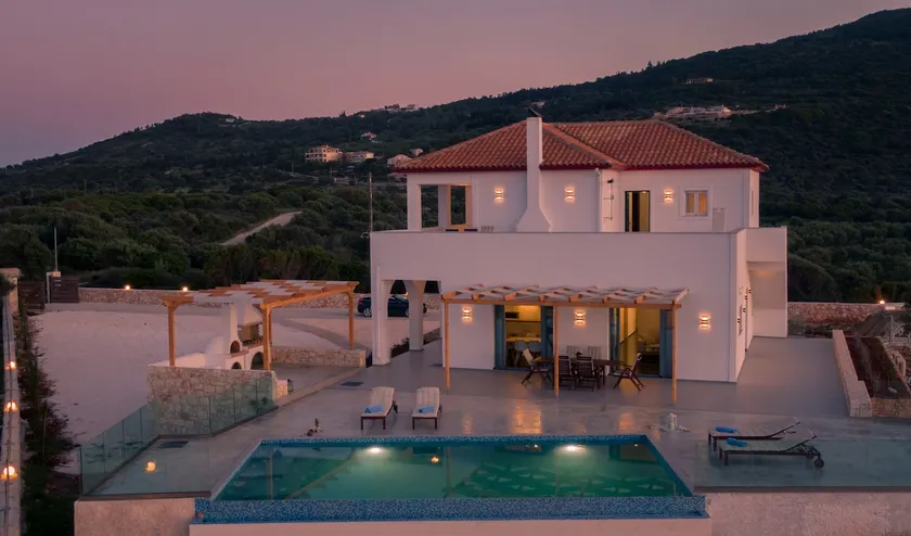 DaLuz Villa - Image 1