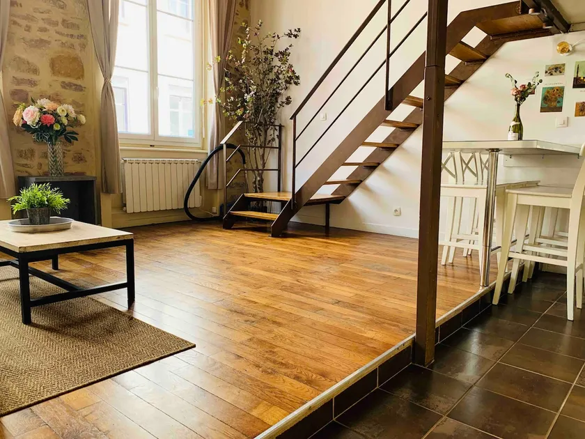 Historical neighborhood in the heart of Lyon • French wooden beams, retro and cozy loft • Accommodates four guests at a time - Image 1