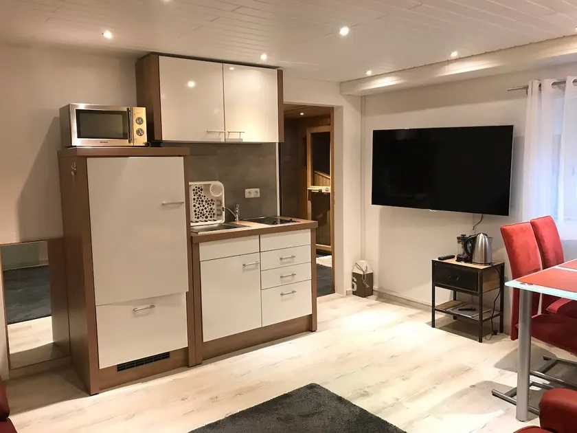 2-room apartment with new sauna (for a fee) - Image 1
