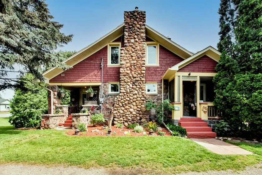 Niagara Wine Country Cottage - Image 1