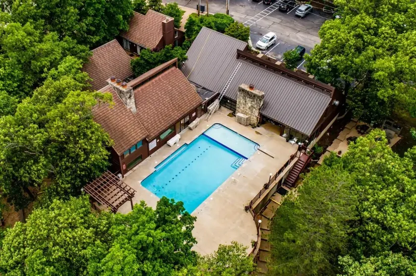 Waterfront Resort Indoor Pool! Great family fun! - Image 1