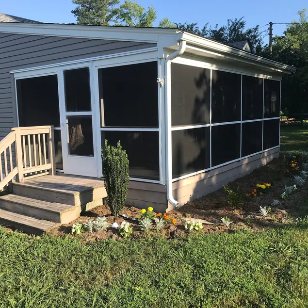 Bull Neck Cottage - Image 1