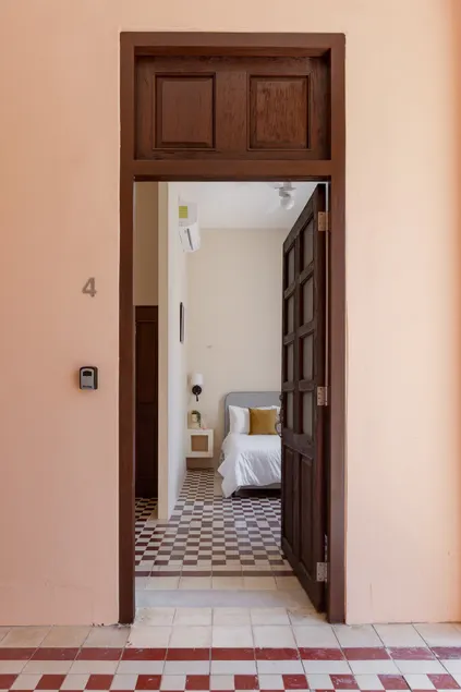 Perfect suite - Image 1