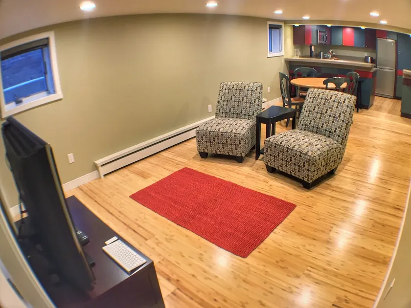 Highland Park Guest House - Image 1