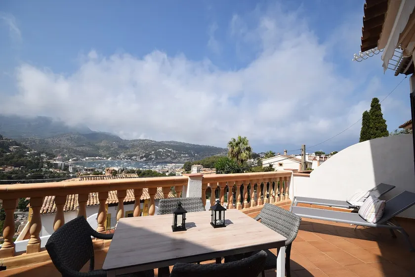 Comfortable one bed-apartment with A/C and viewss - Image 1