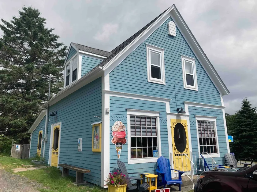 The Upper Deck, Broad Cove, NS - Image 1