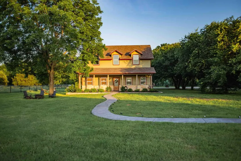 Brazos Shores- Spectacular 4 Bedroom, 3 Bath House - Image 1