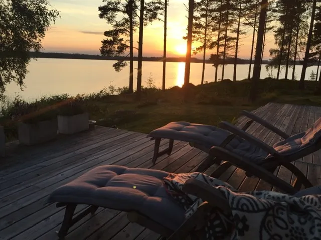 Unique accommodation by the lake. - Image 1