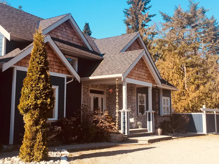 West coast gem in the country! - Image 1